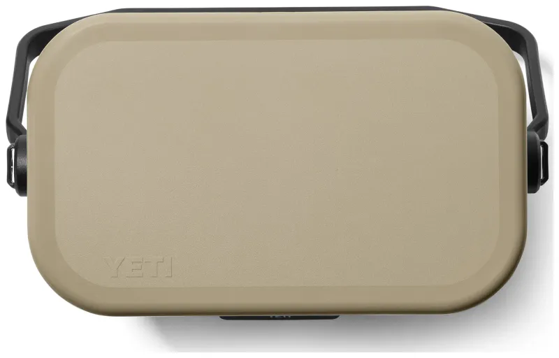 Yeti Roadie 8 Cool Box tan